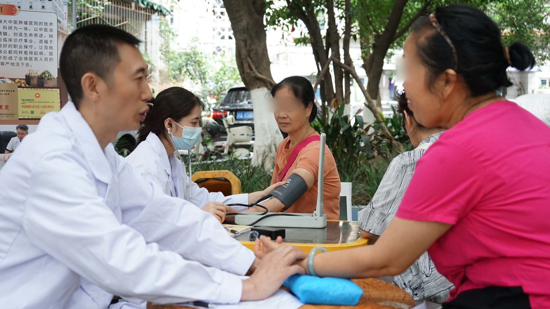 成都海大中医肿瘤医院陈小平医生